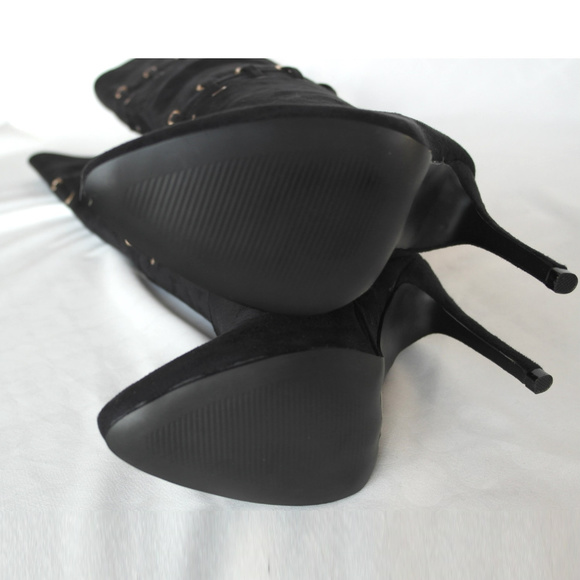 Calliah Heeled Boots Bn Black With Gold Grommets - Picture 6 of 6